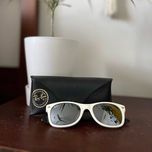 Women’s Ray Ban sunglasses